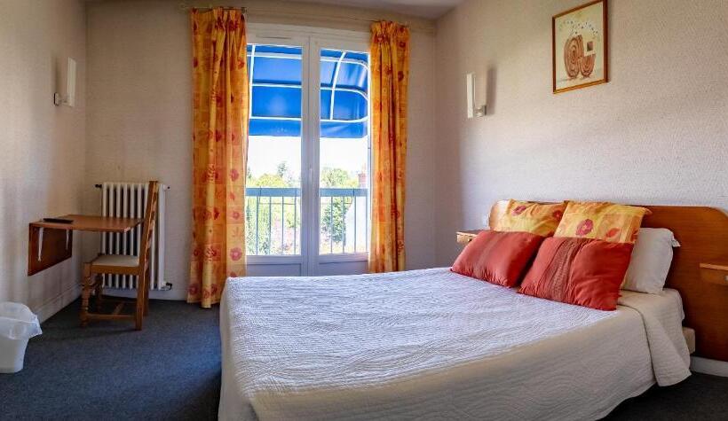 Номер Стандарт Индивидуальный, Christina