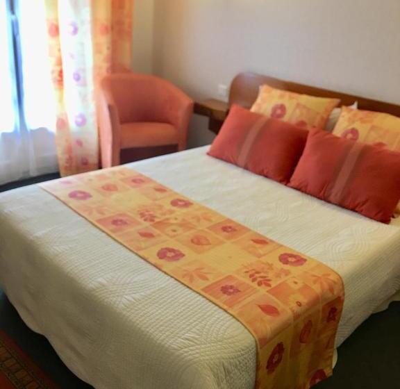 Номер Стандарт, Christina