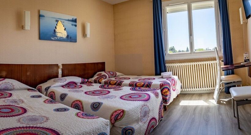 Номер Стандарт Трехместный, Christina