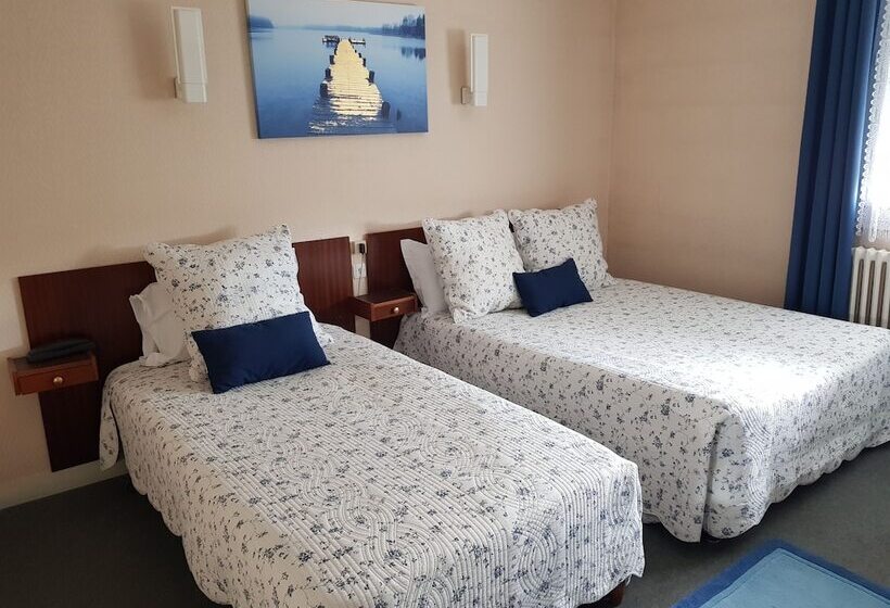 Номер Стандарт Трехместный, Christina