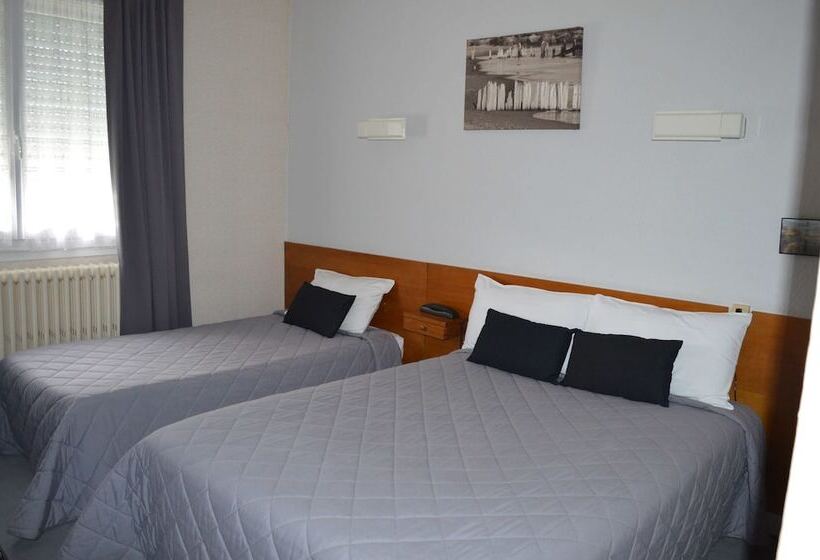 Номер Стандарт Трехместный, Christina