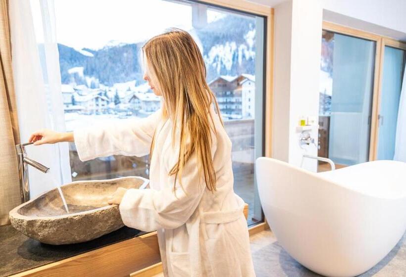 スーペリアースイート, Col Alto