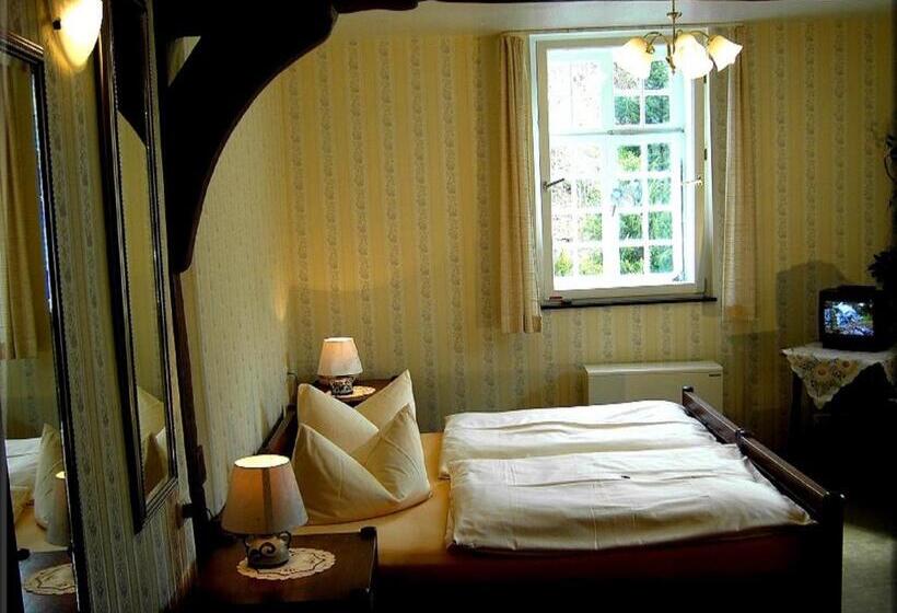 스탠다드 룸, Graf Rolshausen