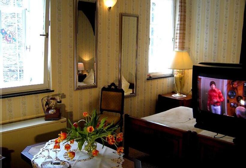 스탠다드 룸, Graf Rolshausen