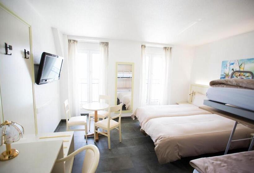 Номер бизнес-класса, Hôtel Du Port