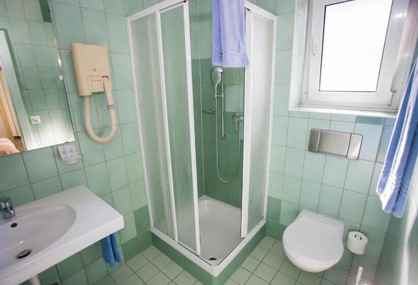 Номер Стандарт Индивидуальный, Hôtel Du Port