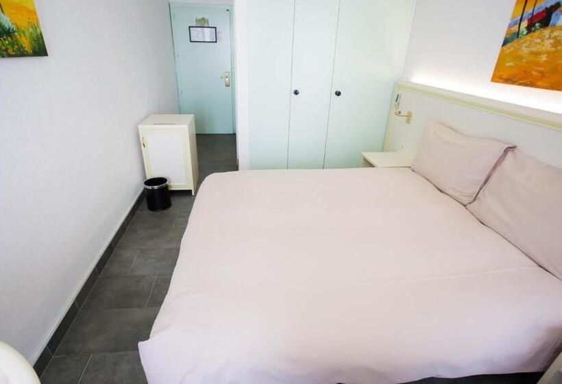 Номер Стандарт Индивидуальный, Hôtel Du Port