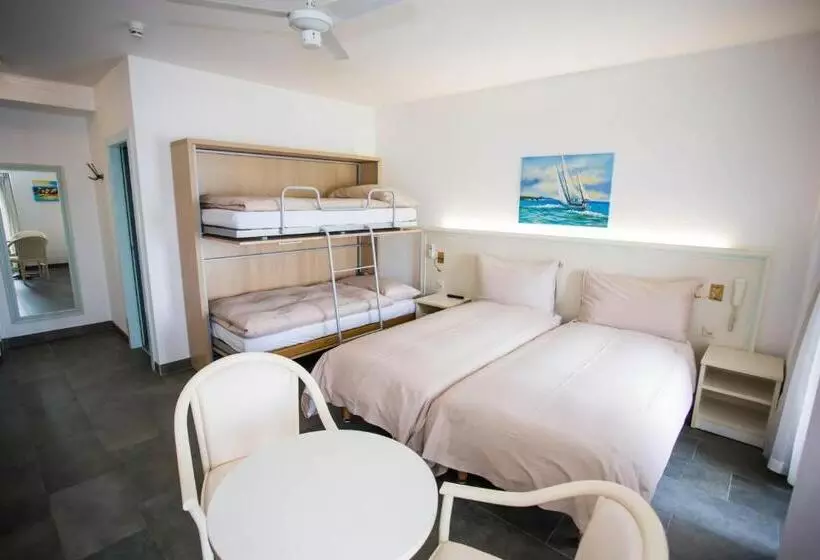 スタンダード４人部屋, Hôtel Du Port