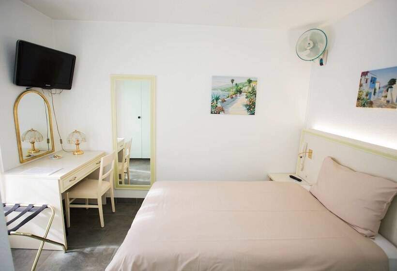 Номер Стандарт Индивидуальный, Hôtel Du Port