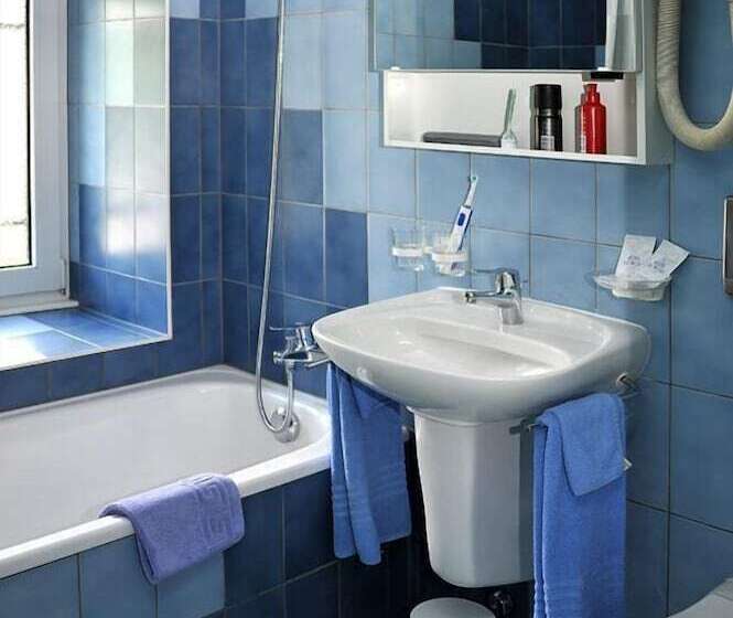 اتاق کلاس بیزنس, Hôtel Du Port