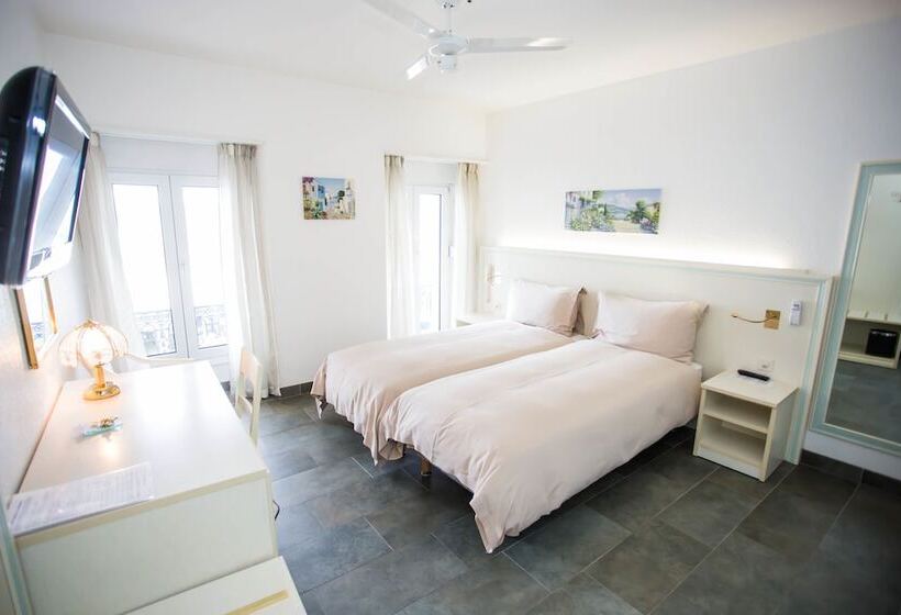اتاق کلاس بیزنس, Hôtel Du Port