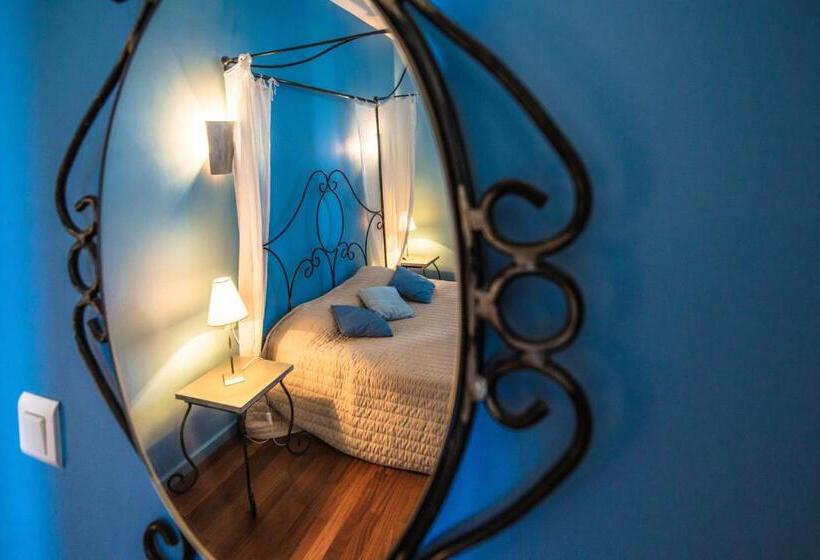 غرفة قياسية رباعية, Hôtel Mas De Baumes