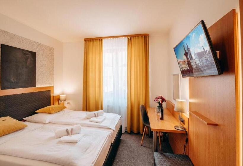 スタンダードルーム, Klika