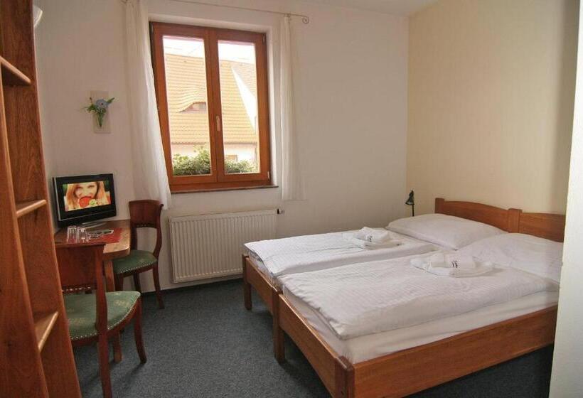 スタンダードルーム, Klika