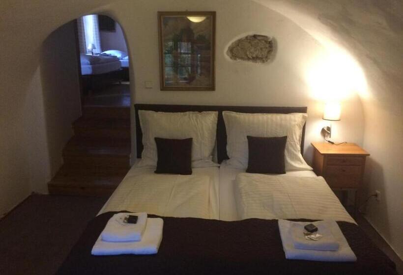 １ベッドルームアパートメント, Klika