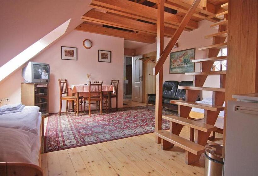 １ベッドルームアパートメント, Klika