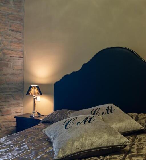 جناح جونيور, La Locanda Del Conte Mameli