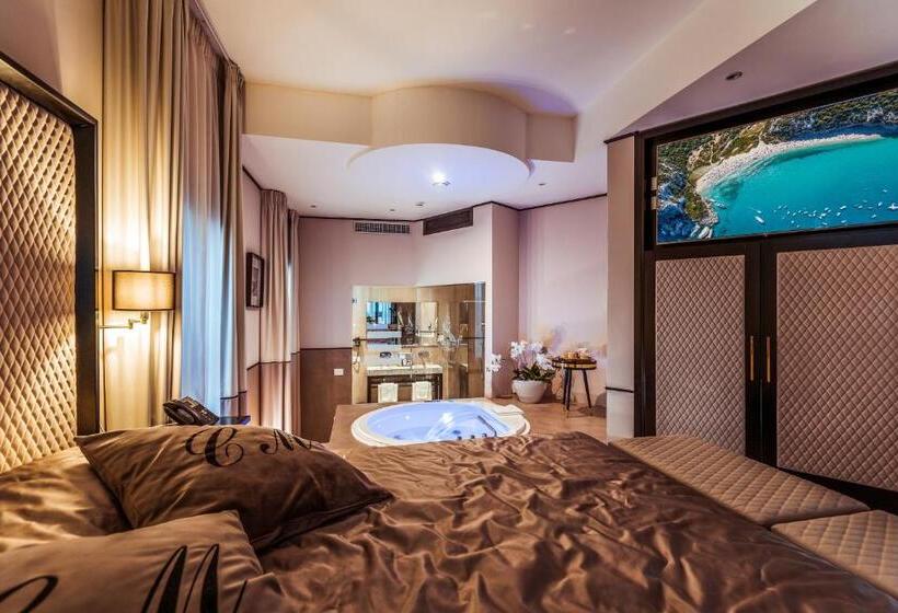 جناح مزود بجاكوزى, La Locanda Del Conte Mameli