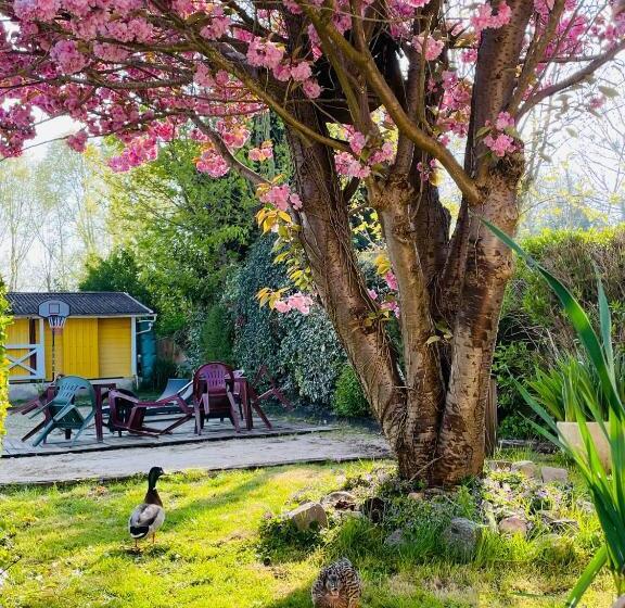 Апартаменты 1 Спальня Вид на Сад, Le Clos Robinson