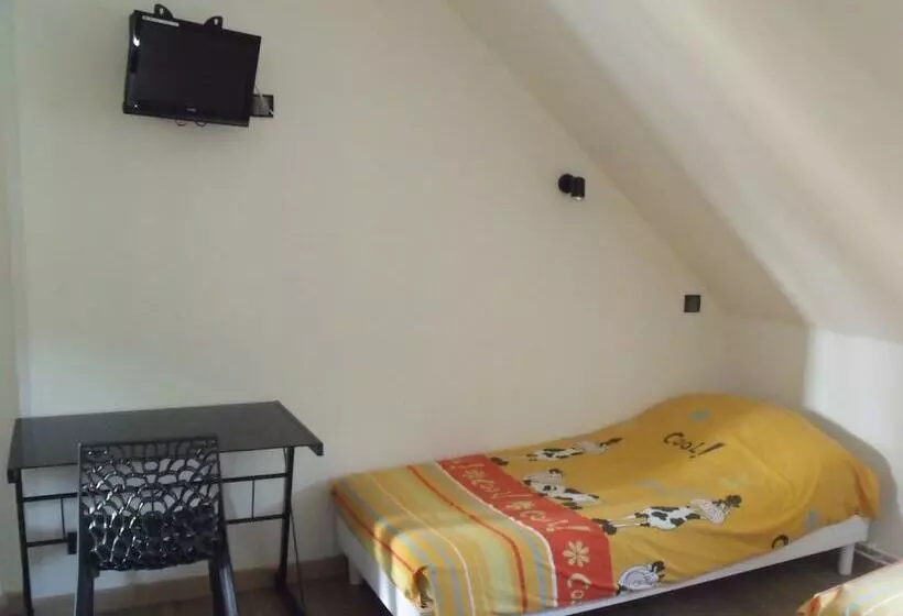 Standard Kolmen Hengen Huone, Le Clos Robinson