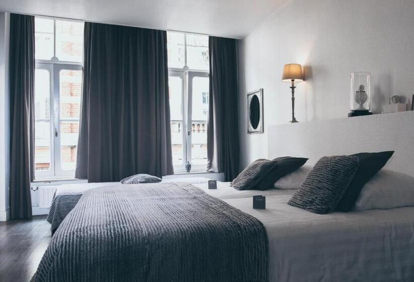 标准工作室, Le Virage Bistro En