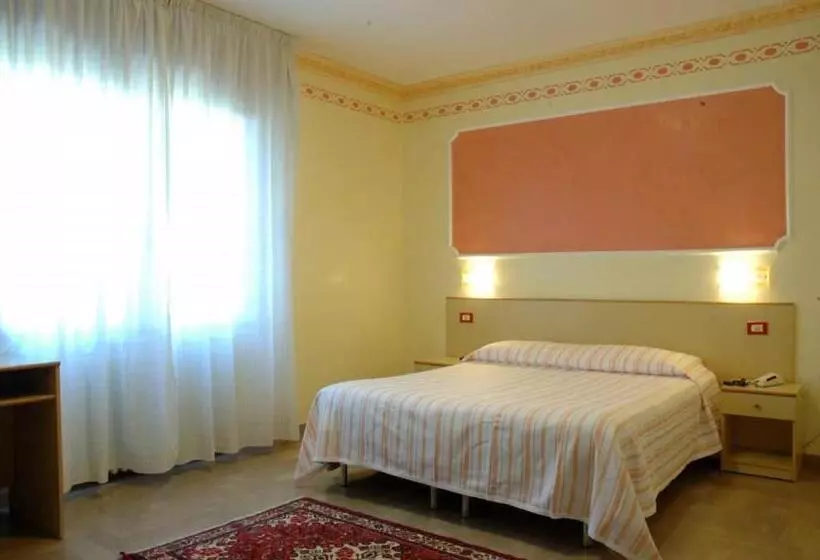 اتاق اکونومی, Locanda Zabotto