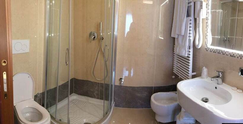 غرفة قياسية ثلاثية, Locanda Zabotto