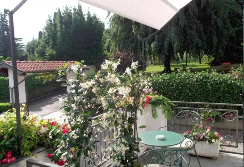 اتاق استاندارد با بالکن, Miralago B&b And Apartments