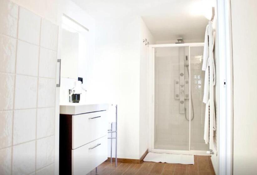 1 Bedroom Apartment Lake View, Miralago B&b And Apartments