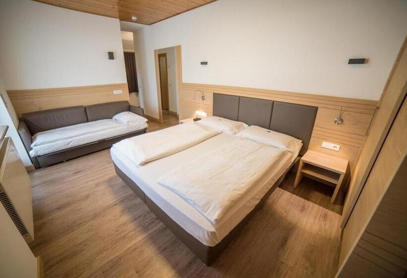 חדר סופריור לשלושה, Olimpionico