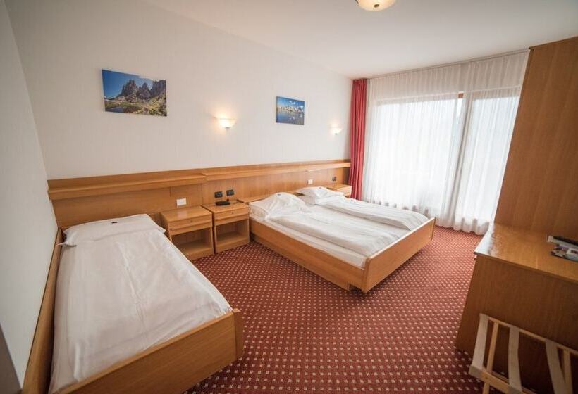 חדר קלאסי לשלושה, Olimpionico