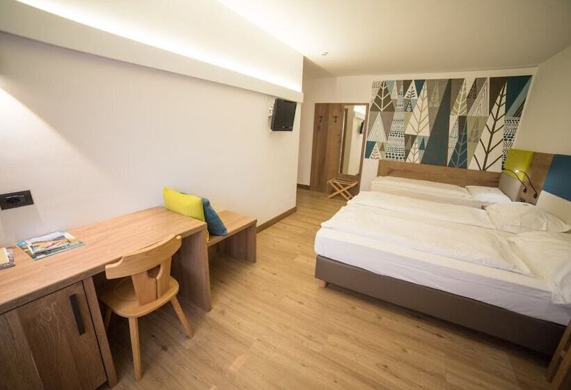 חדר קלאסי לשלושה, Olimpionico