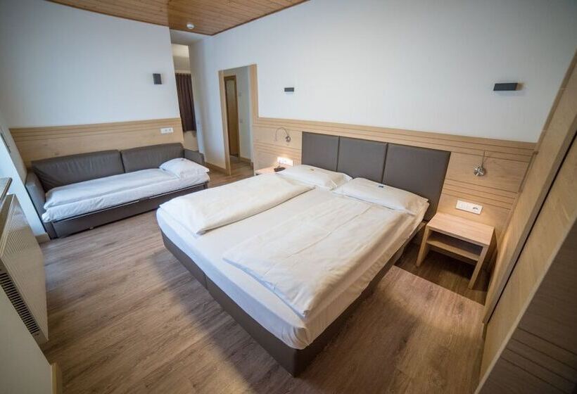 חדר סופריור לשלושה, Olimpionico