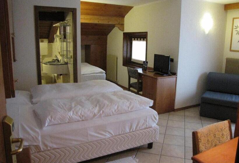 اتاق استاندارد سه نفره, Paradise Lodge