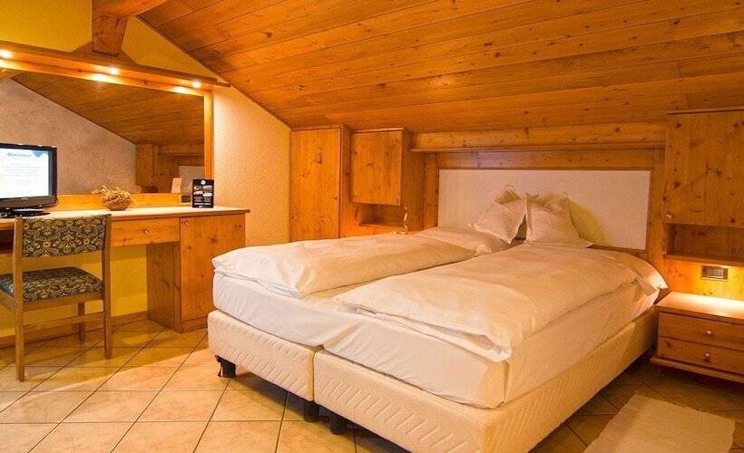 اتاق استاندارد سه نفره, Paradise Lodge