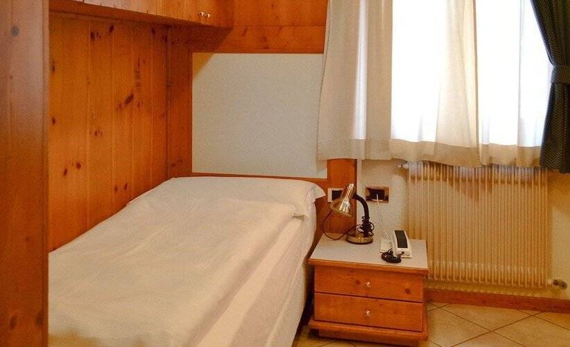 اتاق استاندارد یک نفره, Paradise Lodge