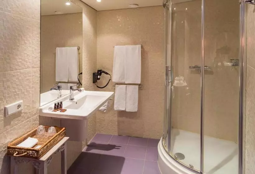 Deluxe Room, Reehorst