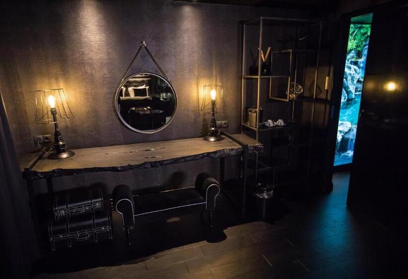 带大床的套房, Reehorst