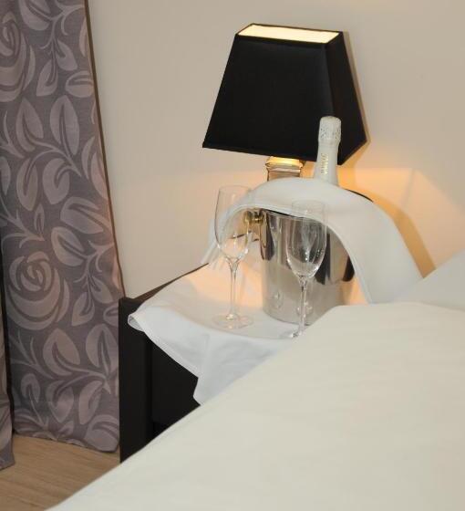 标准间, Restaurant Doppeladler