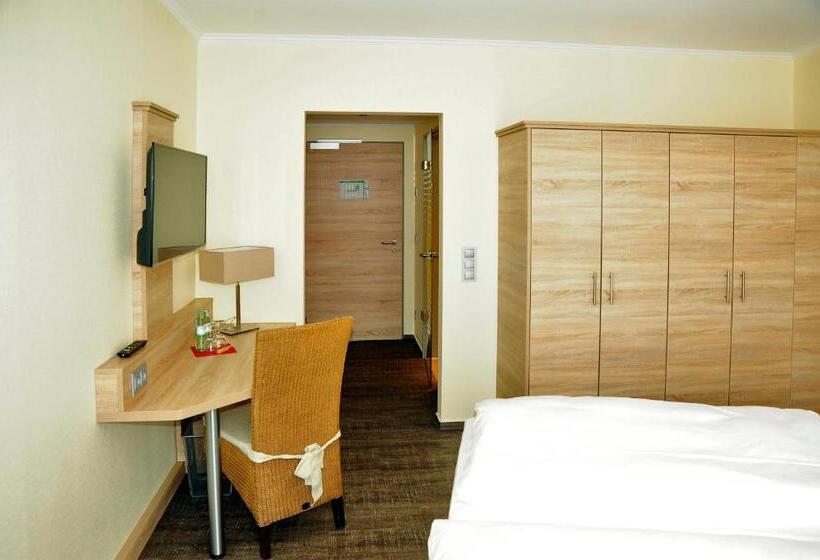 舒适型单人间, Restaurant Doppeladler