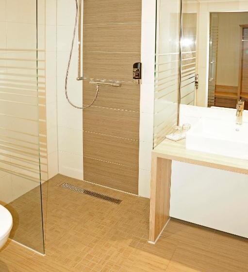 舒适型单人间, Restaurant Doppeladler