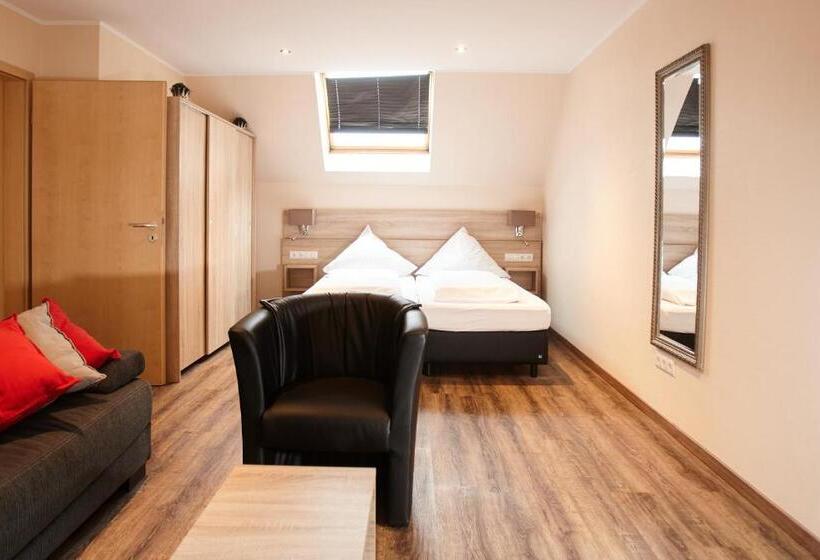 带1个卧室的带阳台的公寓, Restaurant Doppeladler