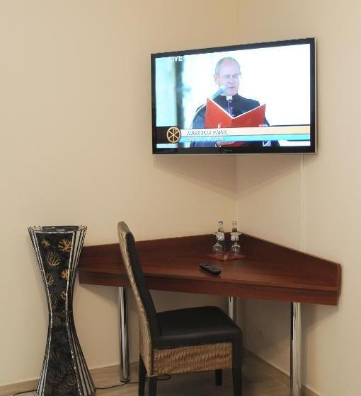 行政两卧套房, Restaurant Doppeladler