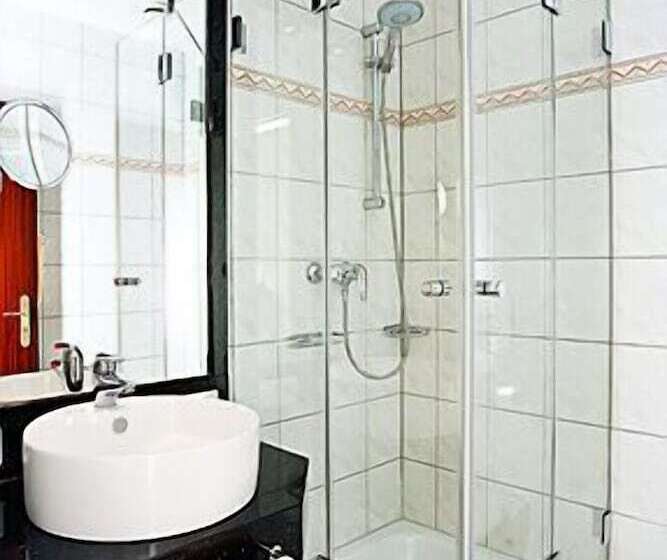 标准间, Restaurant Doppeladler