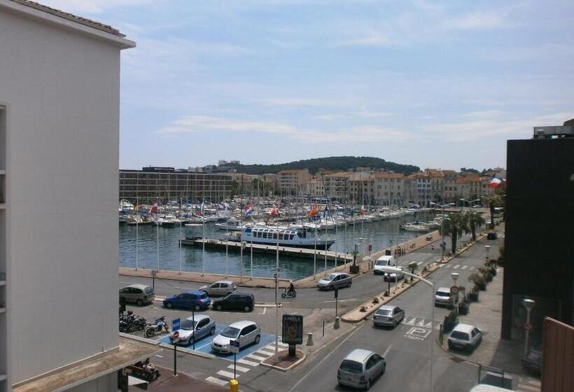 غرفة قياسية, Restaurant La Frégate