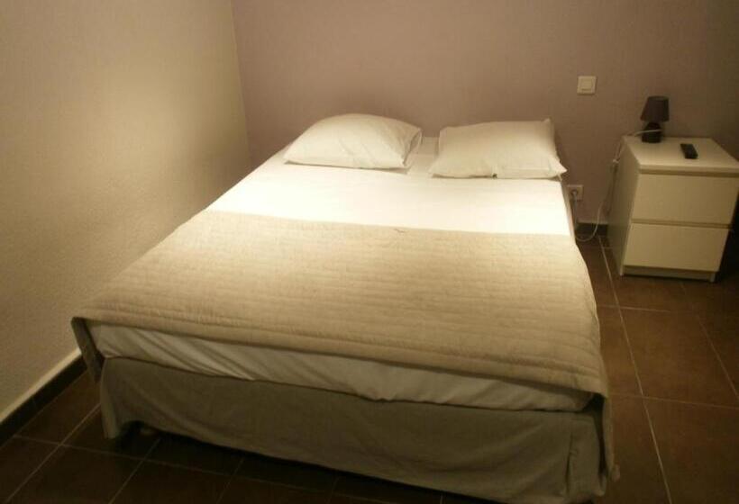 غرفة قياسية, Restaurant La Frégate