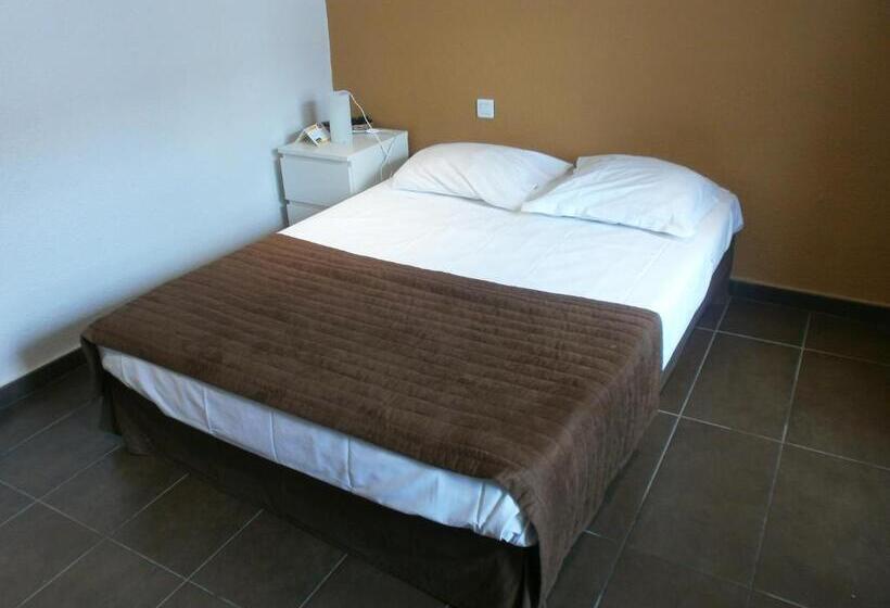 غرفة قياسية, Restaurant La Frégate