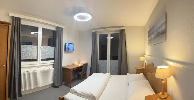 Standard Værelse, Rheinfall