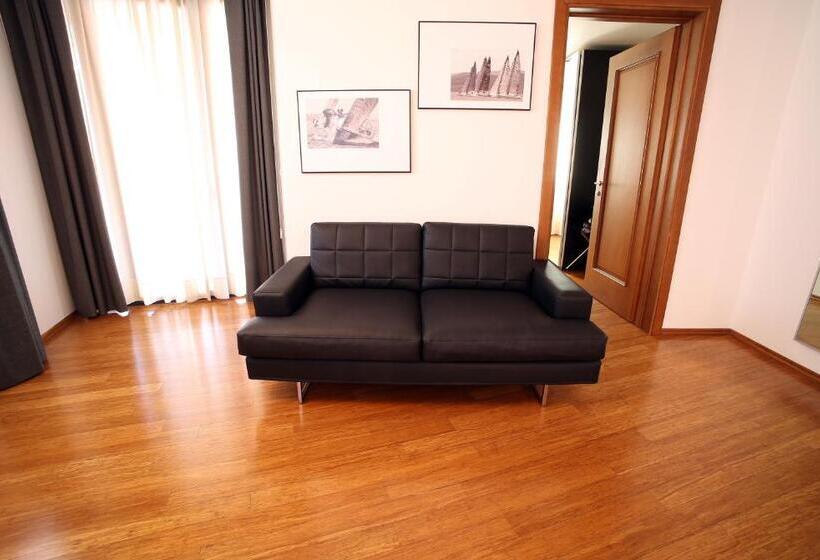 סוויטת ג'וניור, San Rocco