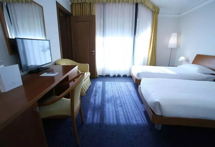 اتاق استاندارد چهار تخته, San Rocco